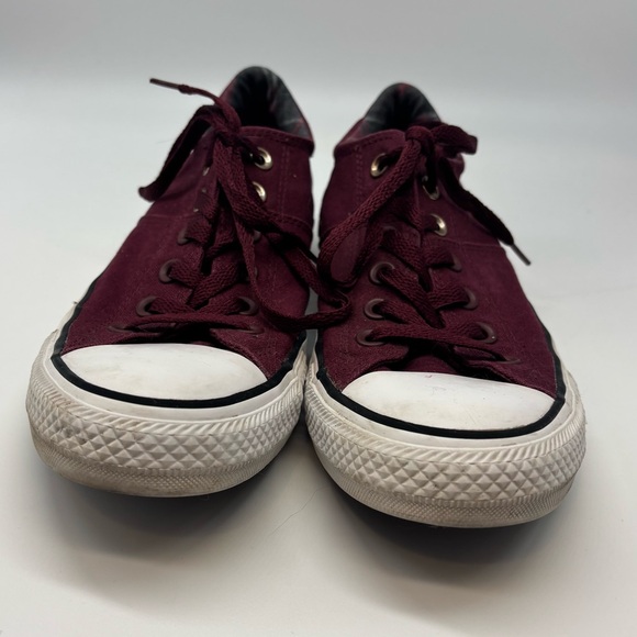 Maroon Converse Chuck Taylor All Star women’s size 9 - Picture 2 of 8